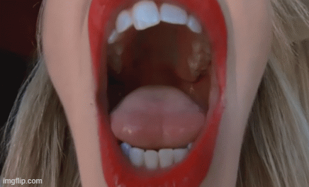 Adlee Ray stars in a simple vore clip, where she tries eating you up.   Showing off her massive red lips, pearly white teeth and luscious tongue.    A kiss from Adlee before she swallows you whole?   VR 4k